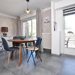Amazing Apartment In Nice With Kitchen