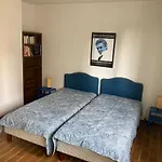 Appartement Climatise, Traversant Avec Parking Prive - Centre Ville Le Lavandou - Fr-1-308-193