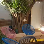 Appartement 2 Pieces Proche Mer Calme Dans Villa
