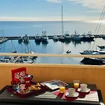Studio Vue Mer Imprenable Plein Sud A Golfe Juan