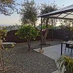 Charmant 2P Au Calme, Jardin, Piscine, Vue Panoramique Et Stationnement