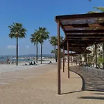 Studio Meuble Front De Mer Proche Aeroport De Nice