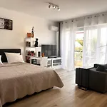 Palm Studio
