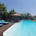 Le Cabanon Piscine Jacuzzi Sauna Paillote