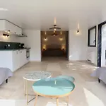 Andromede, Villa De Charme Avec Vue Et Acces Mer