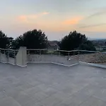 Villa D'Architecte Avec Piscine Entre Vignes Et Foret