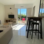 Appartement Cosy A Sanary Plage De Portissol-Climatise-Parking Prive