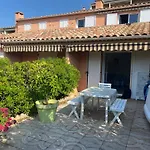 Presqu'Ile De Giens, Maison Rdc Avec Acces Et Jardin Prives Sans Vis-A-Vis, Piscine, Plages A 2 Min A Pieds