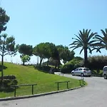 Studio 2 Steps From The Sea, Calm, Full Furnished