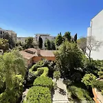 Beautifully Renovated 3 Bedroom Apartment In The Heart Of Cannes