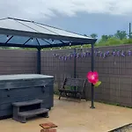 Gite Piscine Juin Sept Et Spa