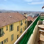 Bright 50 M Apartment With Balcony