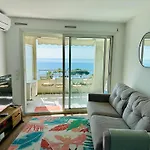 Cote D'Azur Charm, Studio Apartment With Panoramic Seaview In Nice
