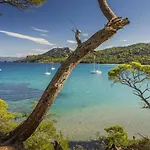 Calme Et Confort En Rez-De-Jardin