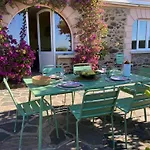 Beautiful Sea View, Ac, Garden, Beach Minutes Away By Foot!