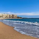 Studio Cabine A St-Raphael Avec Terrasse Et Parking, A 100M De La Plage - Fr-1-226A-23