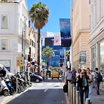 C003 Cosy A 200 M Du Palais Plein Centre Cannes