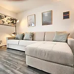 Palace Adly 2 Pers Wifi A/C Sea