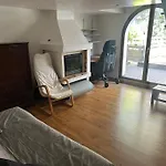 House Near Downtown And Beach