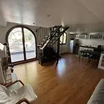 House Near Downtown And Beach