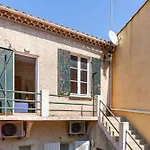 Soleil En Ville - Coeur De Ville, Climatisatise Et Au Calme Plein Sud A 300 M Du Port Vieux