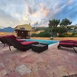 Villa Royal Domain, Entire, Bnbrickeys
