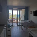 Studio A Cannes Vue Mer Refait A Neuf Avec Piscine