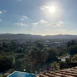 Appartement Vue Sur Mer, Piscine, Garage Prive