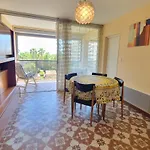 Bright Seafront Apartment