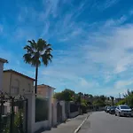 Studio Climatise Refait A Neuf