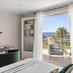 Villas Raphael