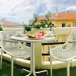 Emma'S Guests House