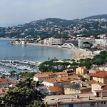 Sainte Maxime Semaphore : Haut De Villa T4, Piscine, Terrasse, Clim, Proche Mer - Fr-1-226-531