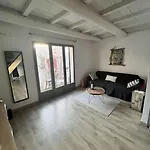 Intra-Muros - Balcon Et Parking