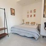 Cozy Apartment Near The Sea