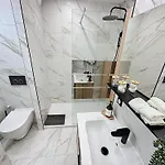 T2 Apartment, Pool, Cannes
