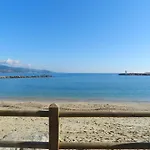 Appartement 3 Pieces Sur La Plage, Parking Inclus, Animaux Admis - Fr-1-251-832