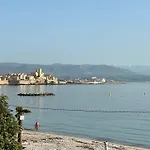 Appartement Climatise Face Mer A Antibes, 3 Couchages, Parking, Proche Plages Et Commerces - Fr-1-789-3
