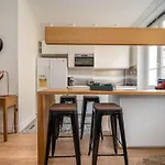 B016 - Beautiful Apt For 4 - Cannes Center