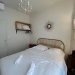 A015 - Beautiful Apartment With Sea View In Cannes