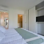 2-Br Sea View Private Parking Walk To Beaches