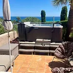 Villa Riviera, Sea View, Pool, Jacuzzi, Sauna, Walk To The Beach