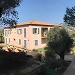 T2 40M2 Ollioules, La Nature, A 10 Mins Des Plages