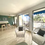 Cassiscentre-Pour Famille-Piscine Plage - 4Pers