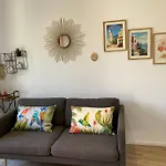 Un Coin De Paradis Avec Vue Mer Et Jardin