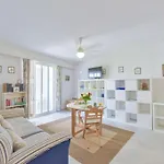 Palm Royal - Apt For 4 With Balcony - 5 Minutes From The Beach