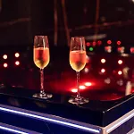 Romance Room & Love - Jacuzzi - Parking - Menton