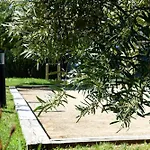 Cozy Apartment With Garden In Cogolin