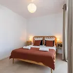 Tres Bel Appartement Tout Confort A Juan Les Pins