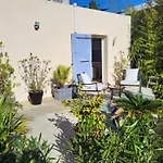 Studio Independant Avec Terrasse A Juan Les Pins